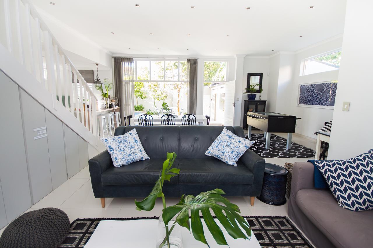 Cricklewood Place - Luxury Holiday Homes เคปทาวน์ ภายนอก รูปภาพ