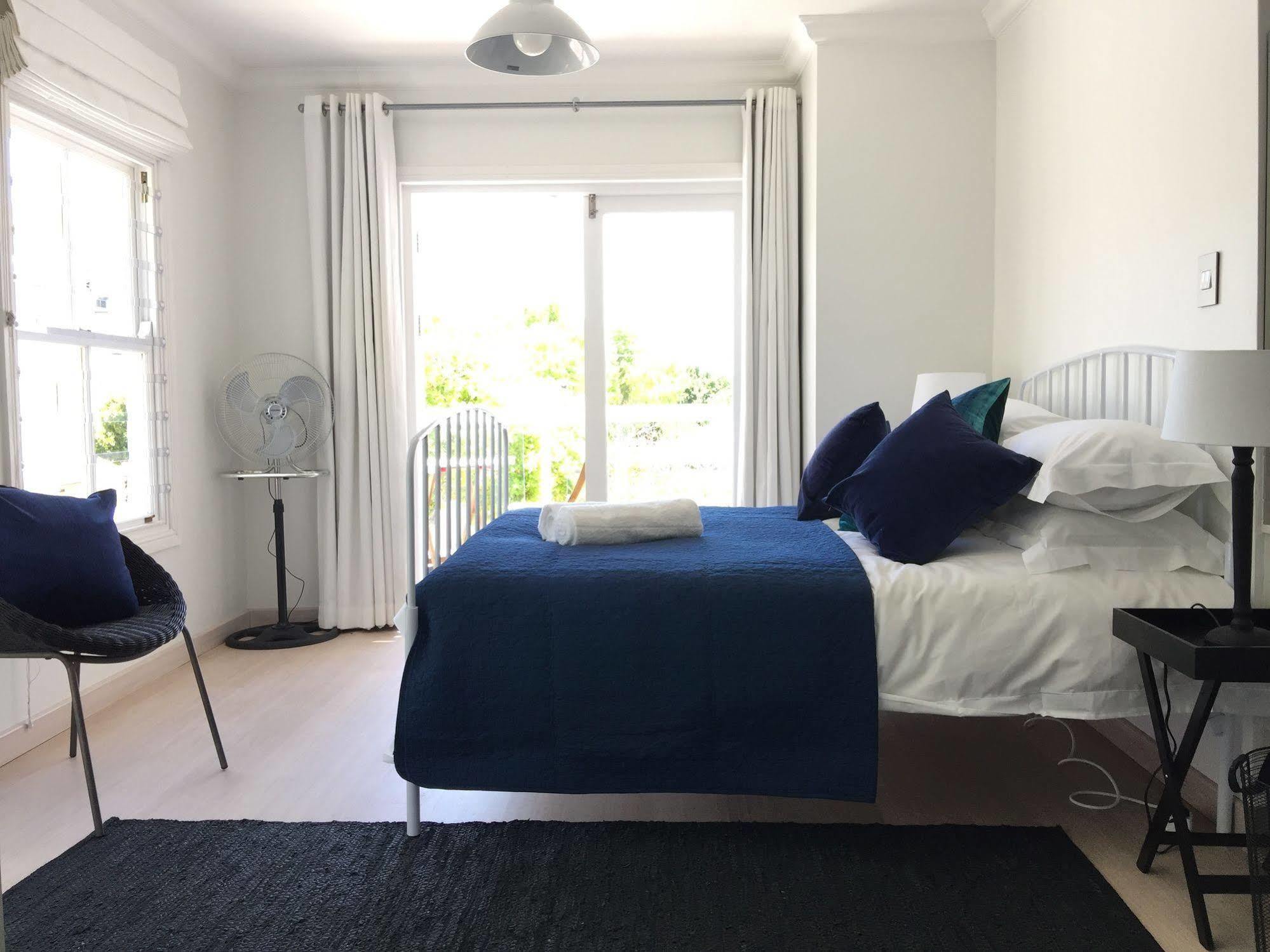 Cricklewood Place - Luxury Holiday Homes เคปทาวน์ ภายนอก รูปภาพ