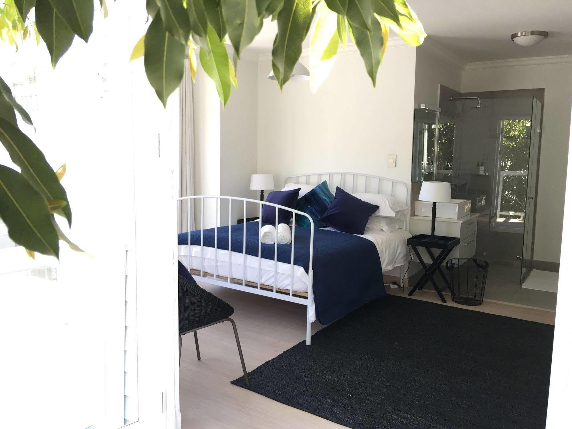 Cricklewood Place - Luxury Holiday Homes เคปทาวน์ ภายนอก รูปภาพ