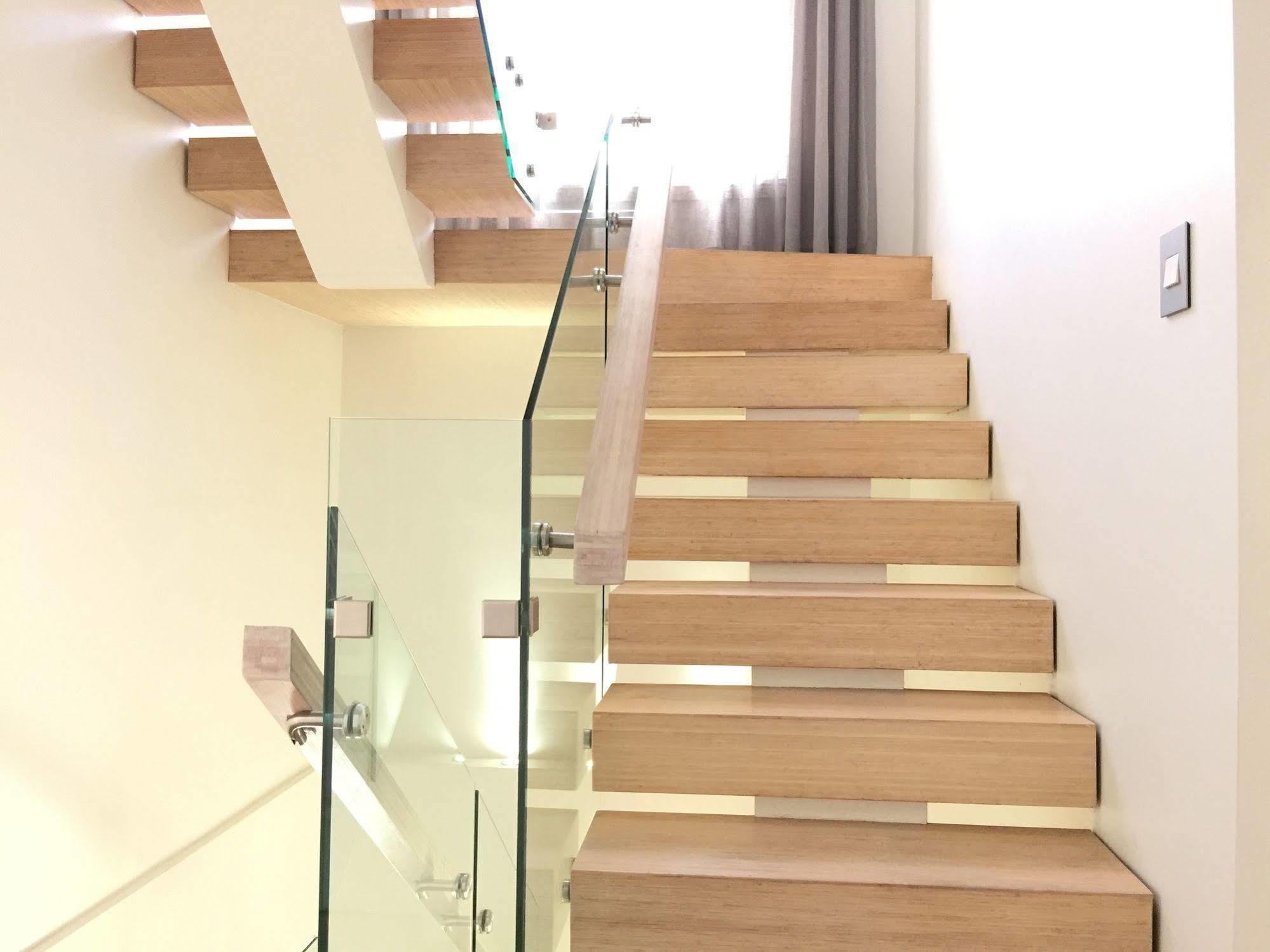 Cricklewood Place - Luxury Holiday Homes เคปทาวน์ ภายนอก รูปภาพ